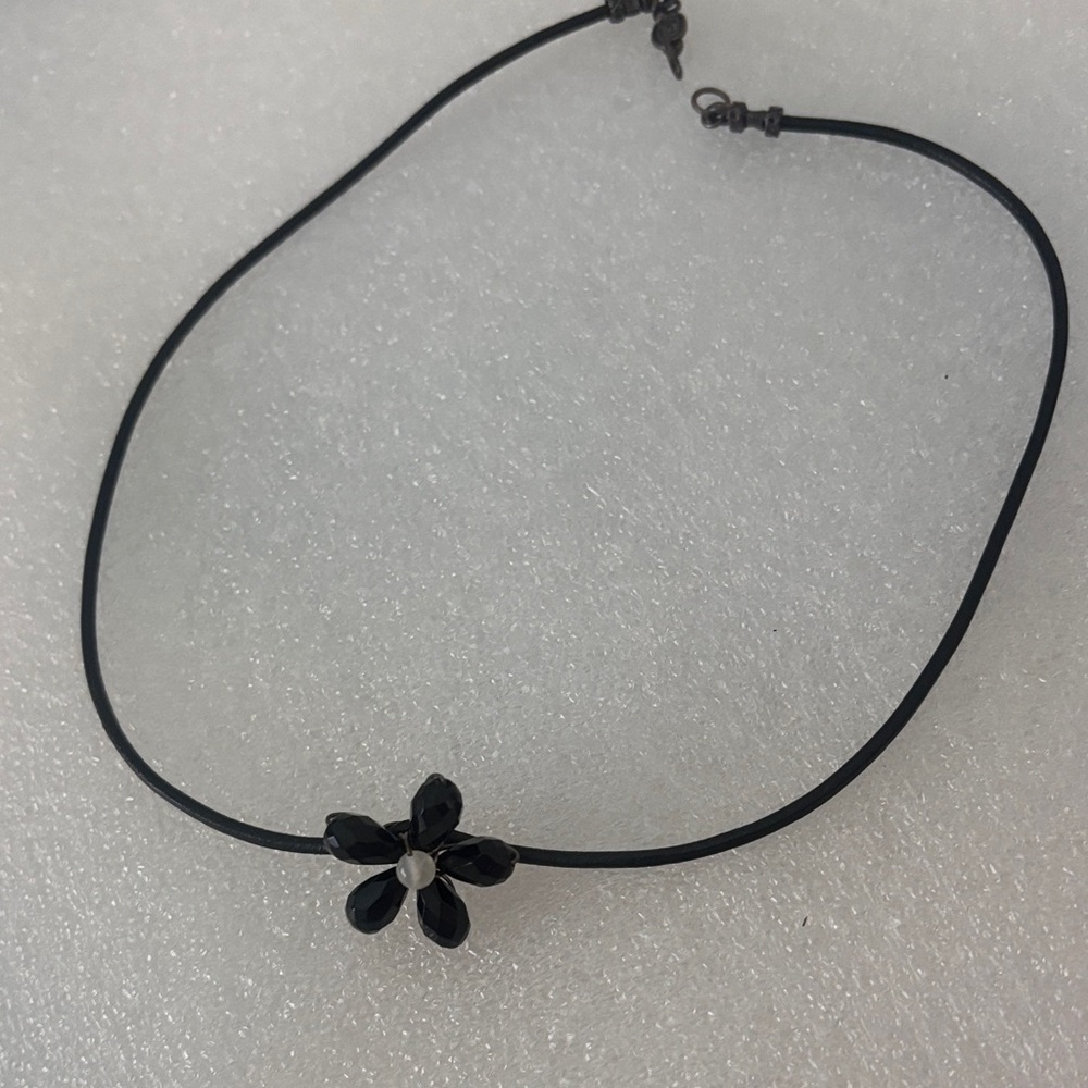 Black Flower Pendant Choker Necklace
